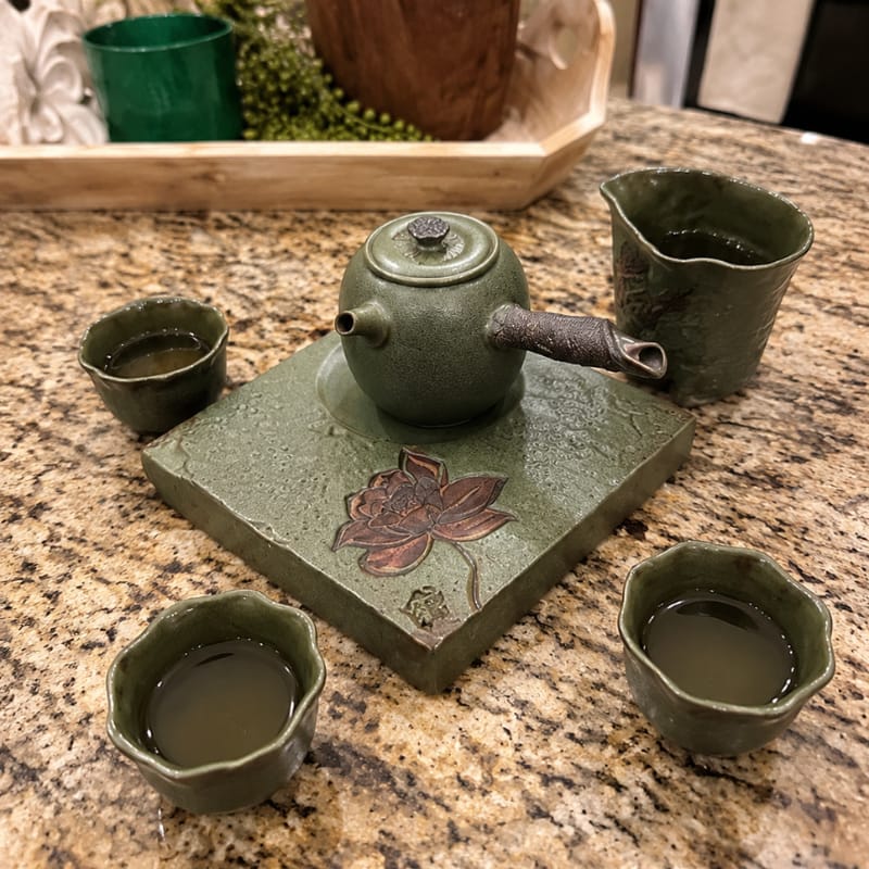 Customer photo review of Rin Lotus Side Grip Kung Fu Teapot Set
