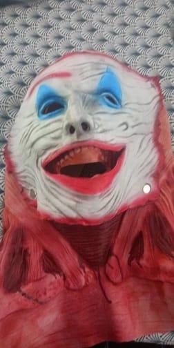 Customer photo review of Máscara Face Off™ – Doble Máscara de Terror
