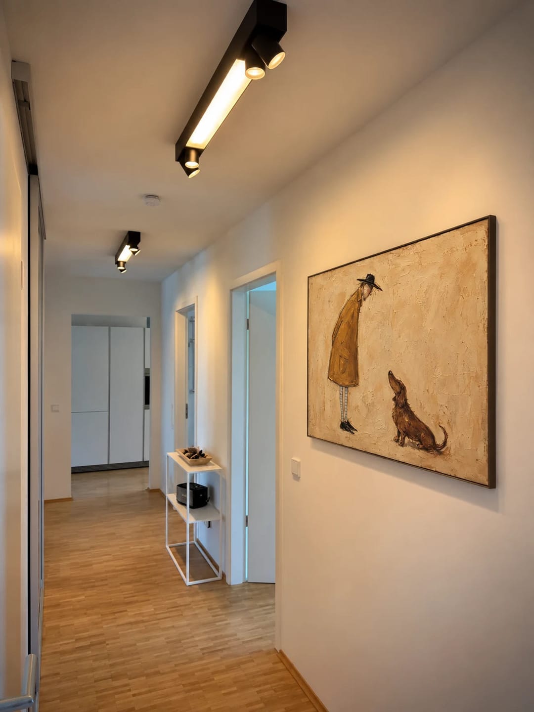 Customer photo review of Modern Folk Art｜Mustard Walking Companion