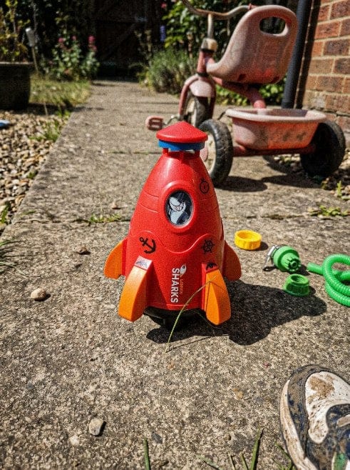 Customer photo review of Wasserrakete Gartenspielzeug | Raketen Sprinkler Pumpe Outdoor Sommerspaß