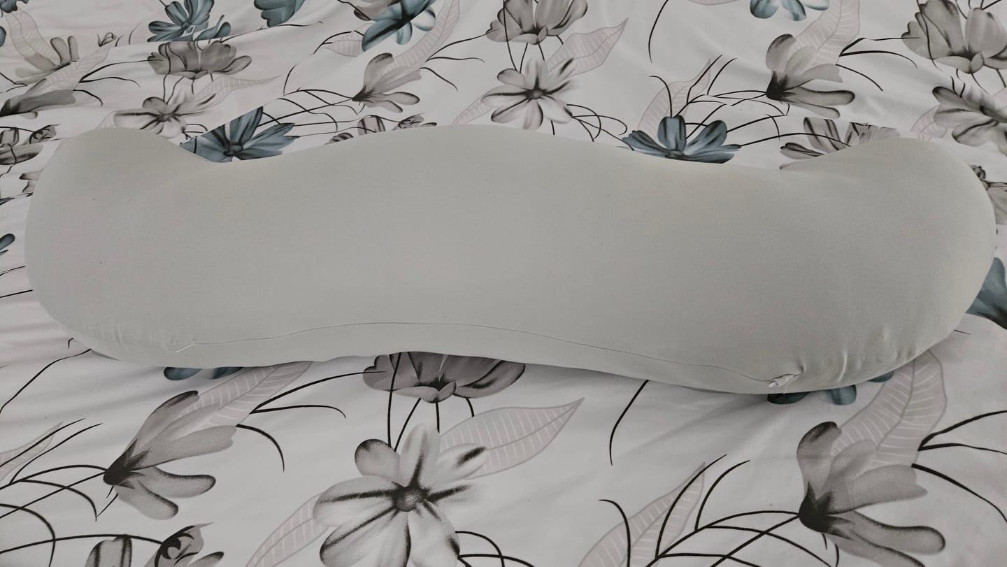 Customer photo review of Snuggi Body Align Pillow