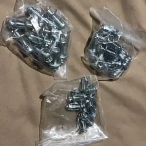 Customer photo review of GripNut Jack Nut Kit