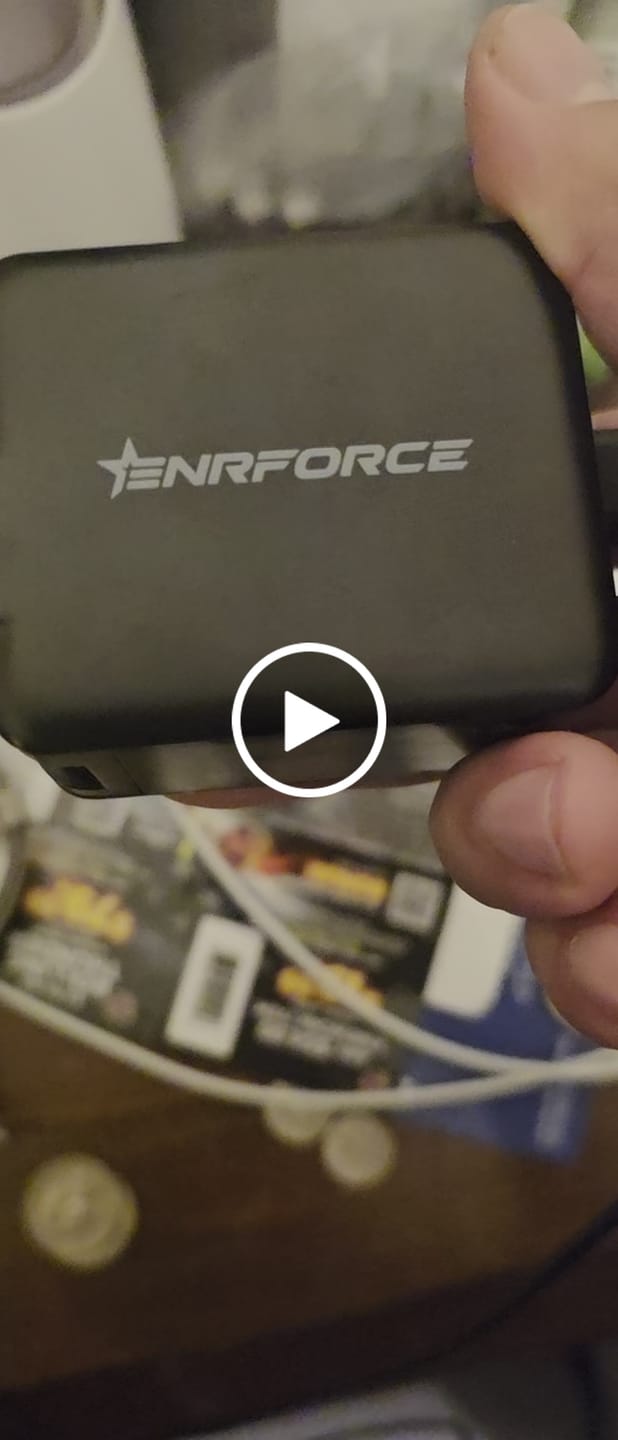 Customer video review of Retractable Fast Wall Charger