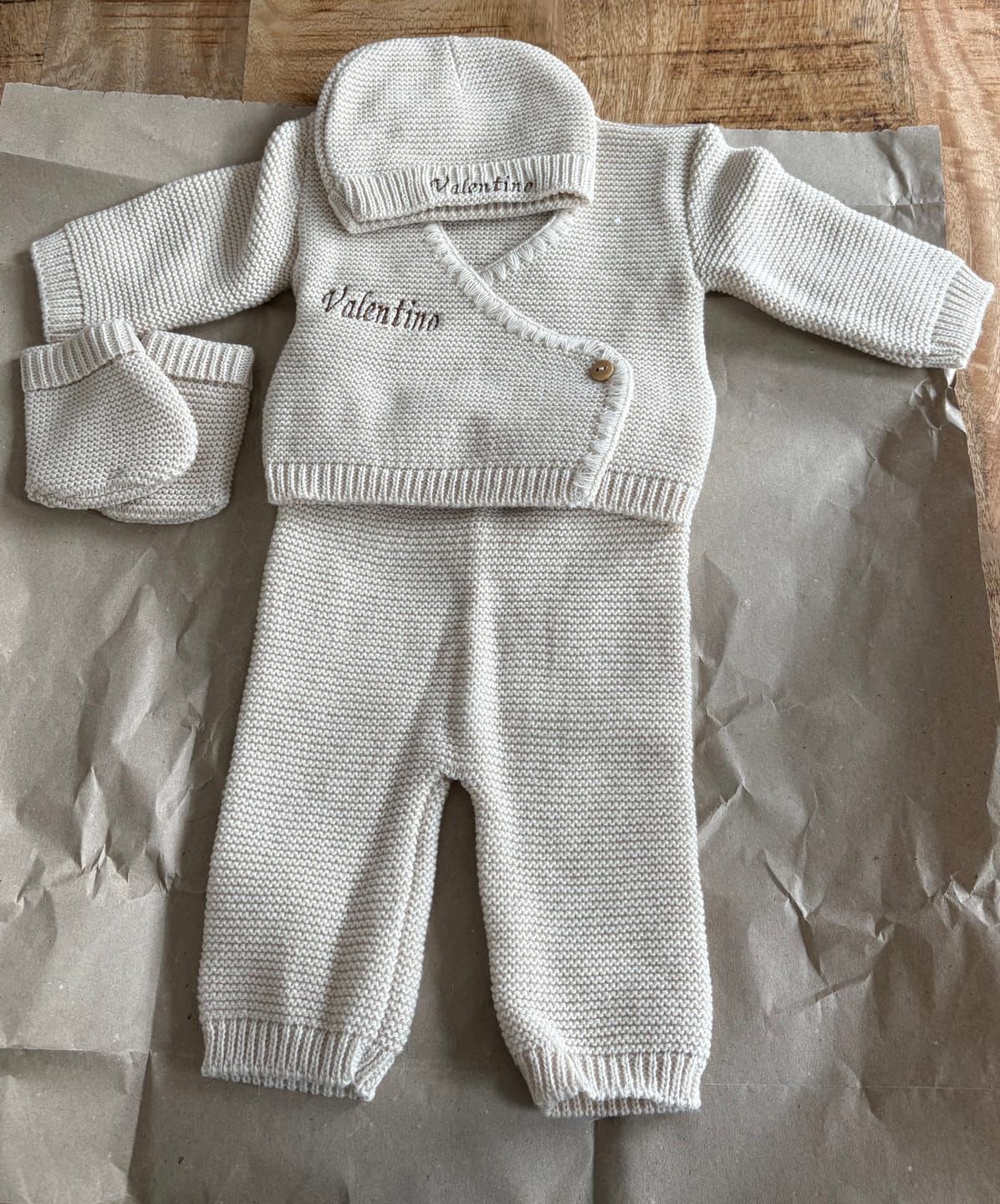 Customer photo review of Ensemble en maille brodé