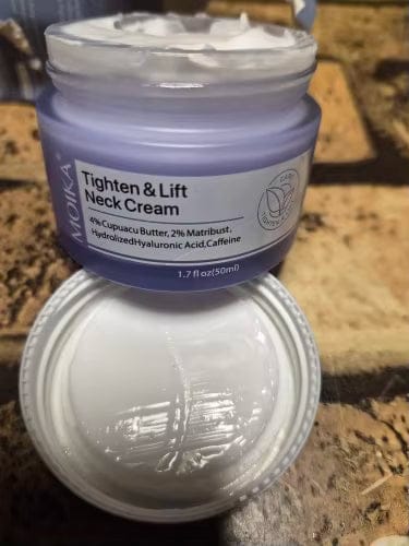 Customer photo review of קרם לצוואר רפוי וקמטוטים - למראה מתוח, מוצק וצעיר יותר