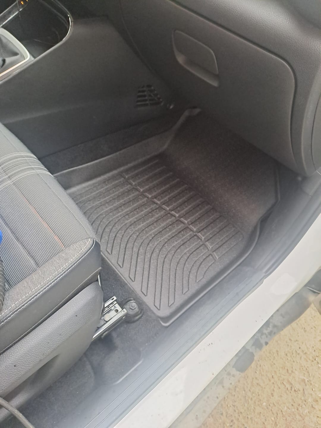 Customer photo review of Pisos Calce Perfecto Kia Sonet (2019 - 2026)