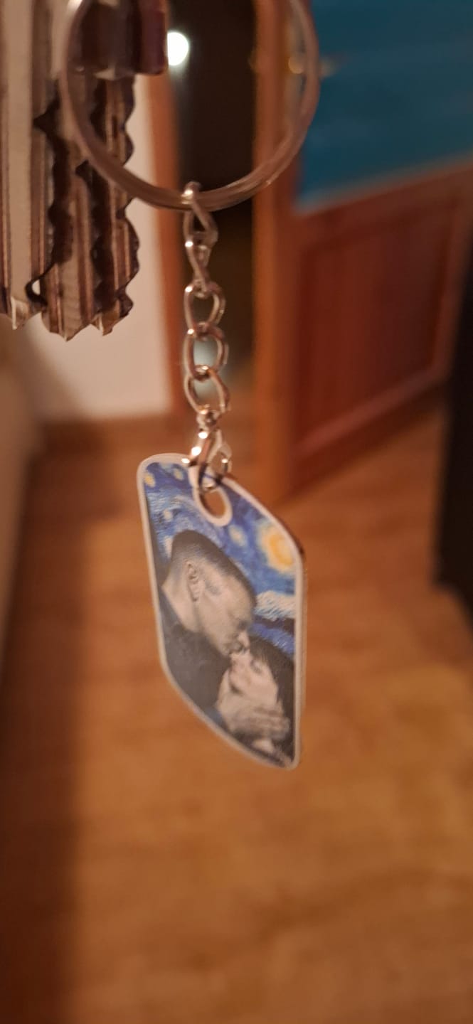 Customer photo review of Unser Tag (Van Gogh-Stil) - Personalisierter Metall-Schlüsselanhänger