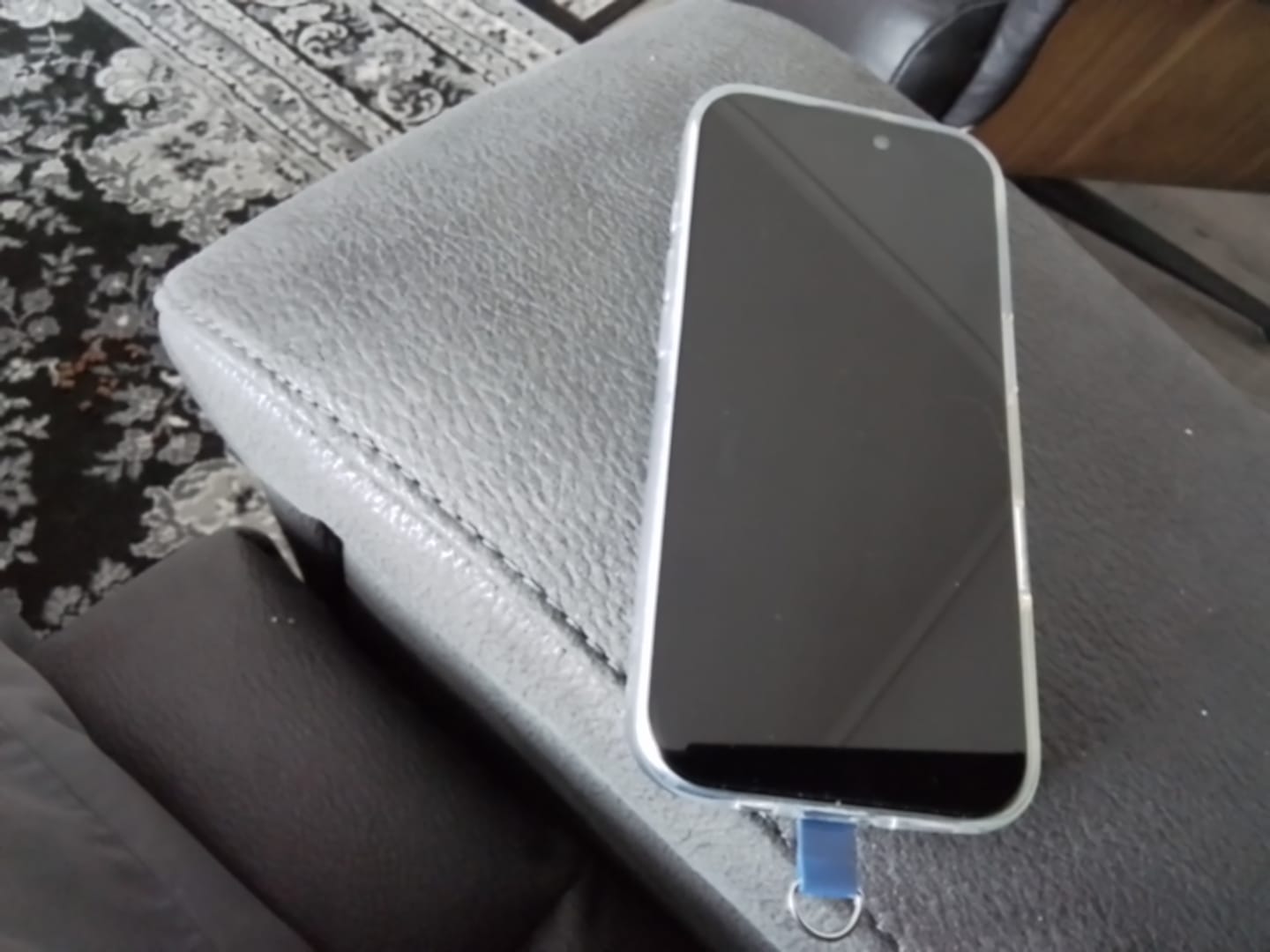 Customer photo review of 3 in 1 Schutzfolie - iPhone