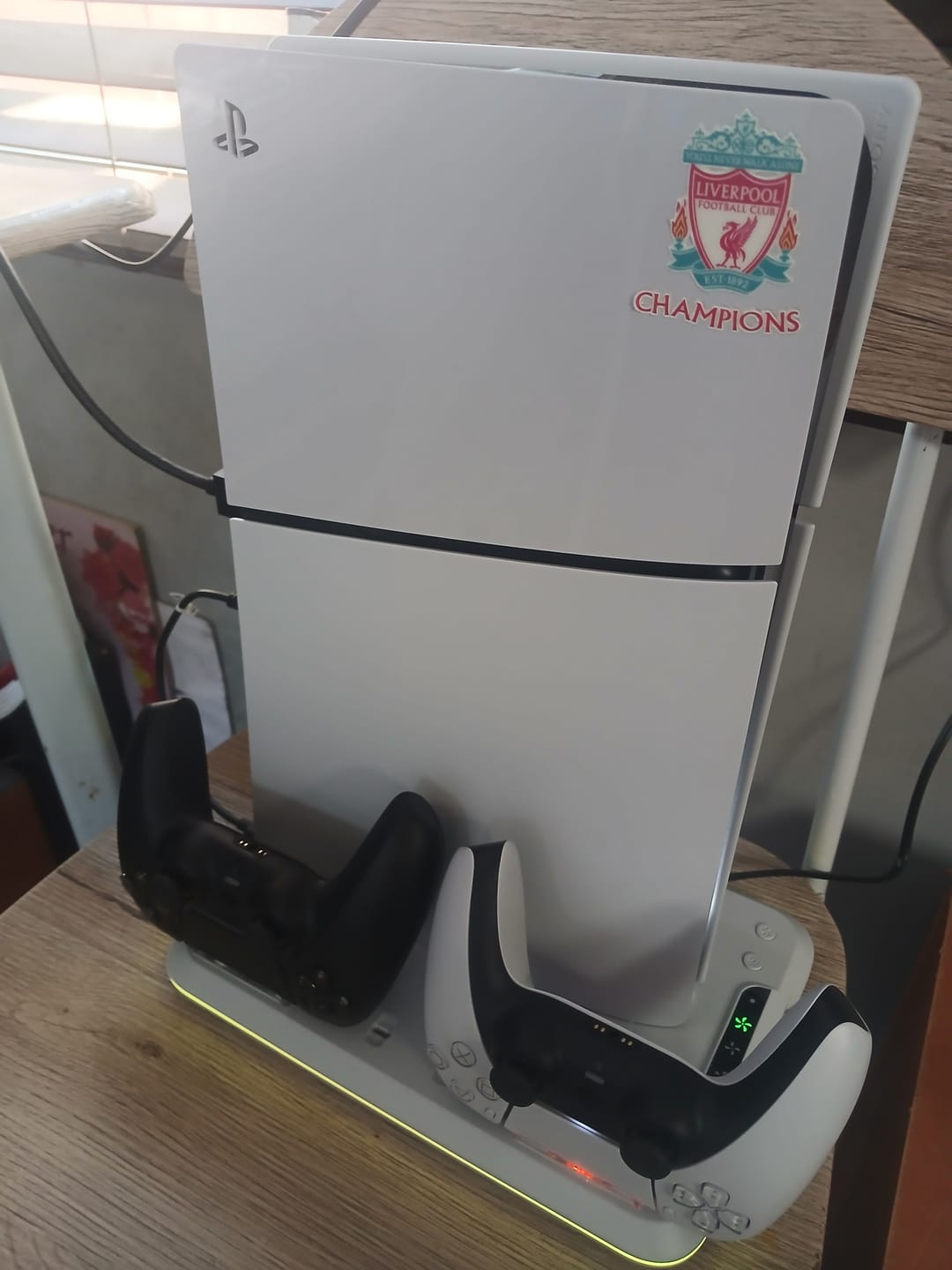 Customer photo review of PS5 Slim Charging Stand and Cooling Fan