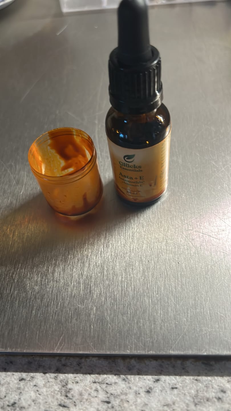 Customer photo review of Asta + E - Astaxanthin + Vitamin E - 20 ml