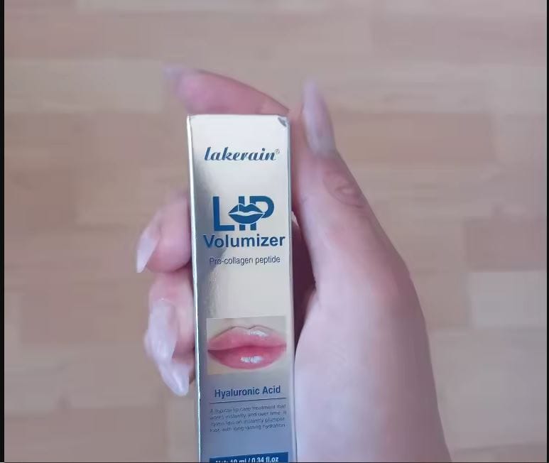 Customer photo review of Lakerain Lip Volumizer – Acido Ialuronico & Peptidi