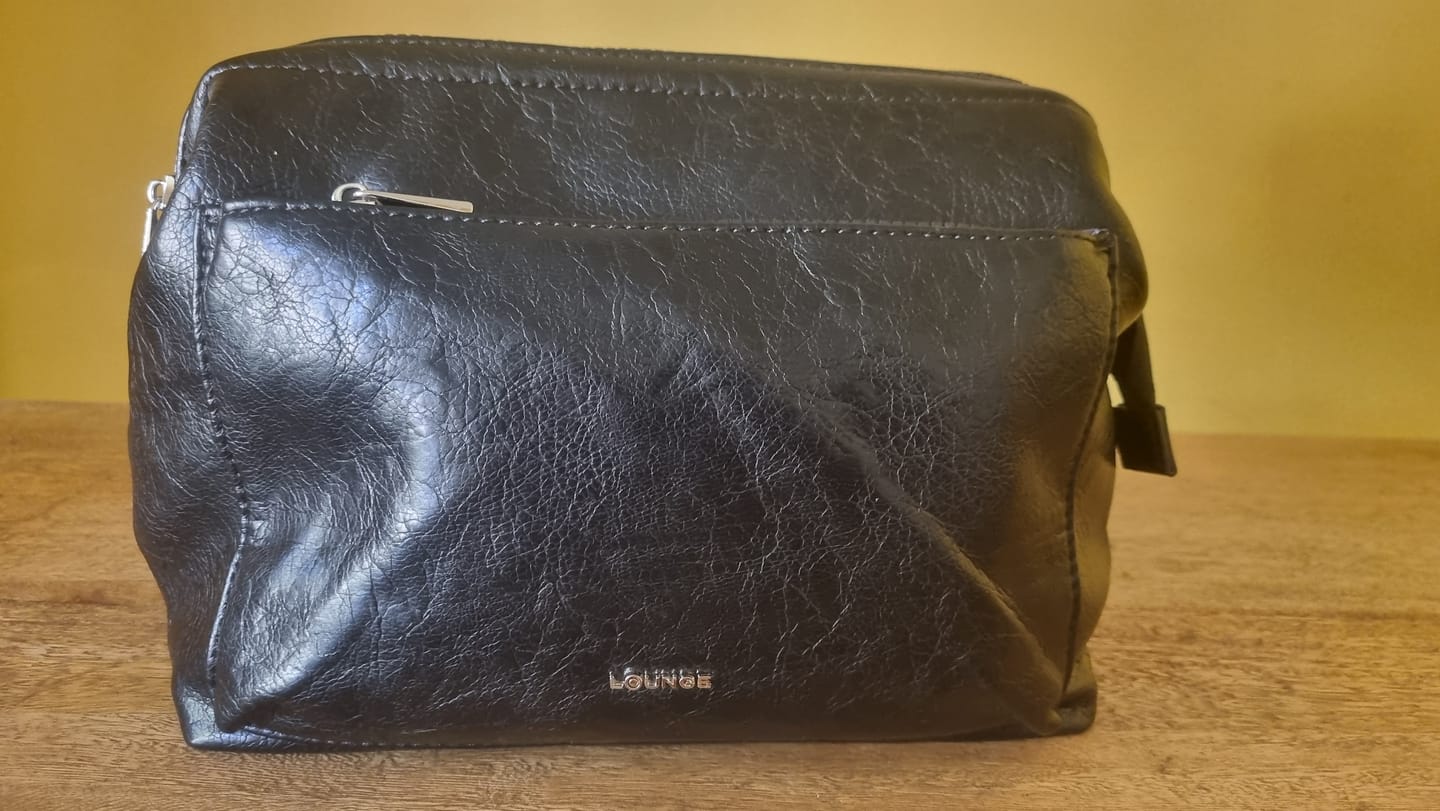 Customer photo review of Cosmetiquero Alambre