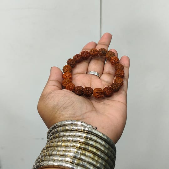 Customer photo review of 5 Mukhi Rudraksha Bracelet