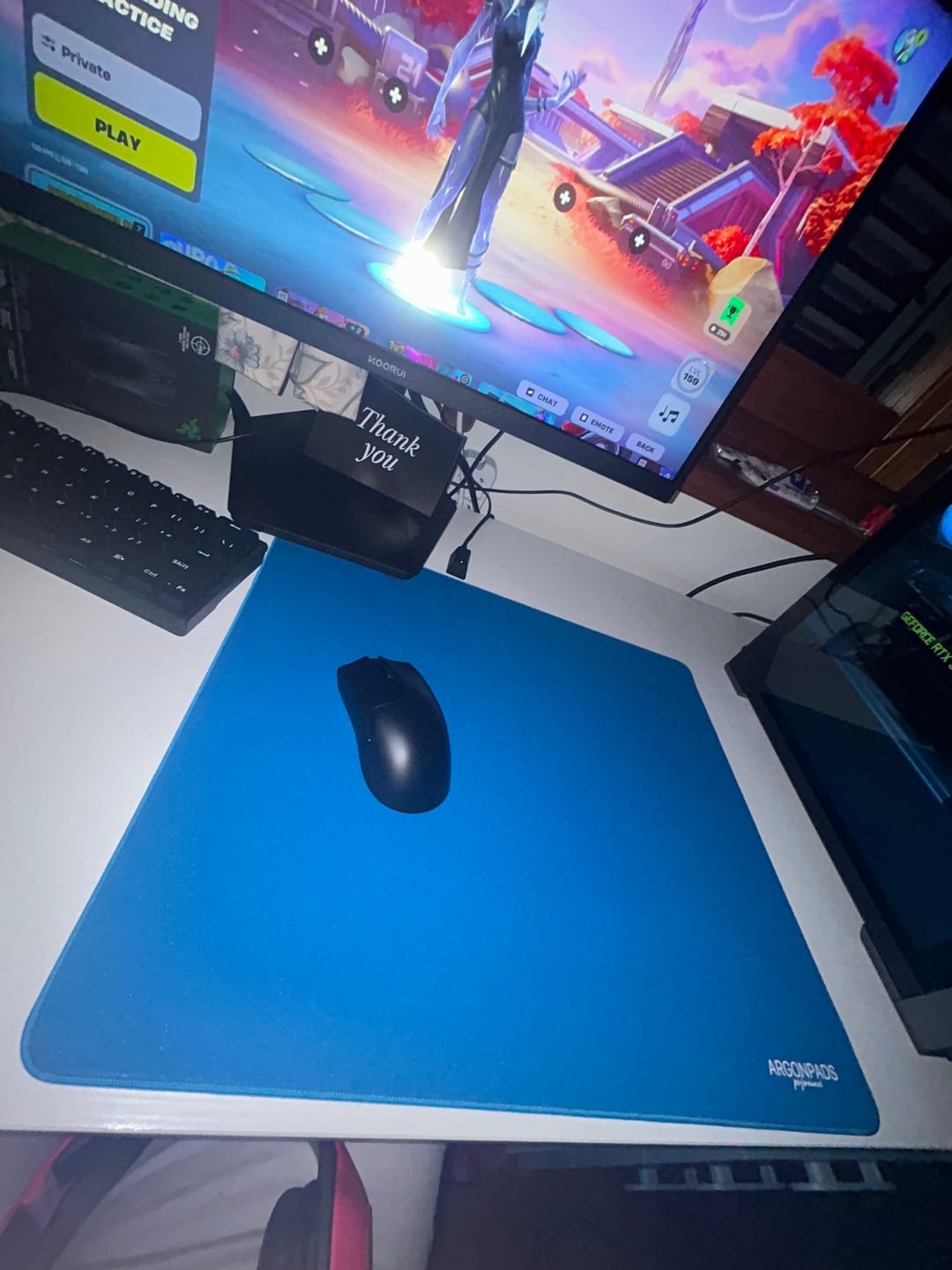 Customer photo review of PERFORMANCE [HYBRID] ǀ GAMING MOUSEPAD