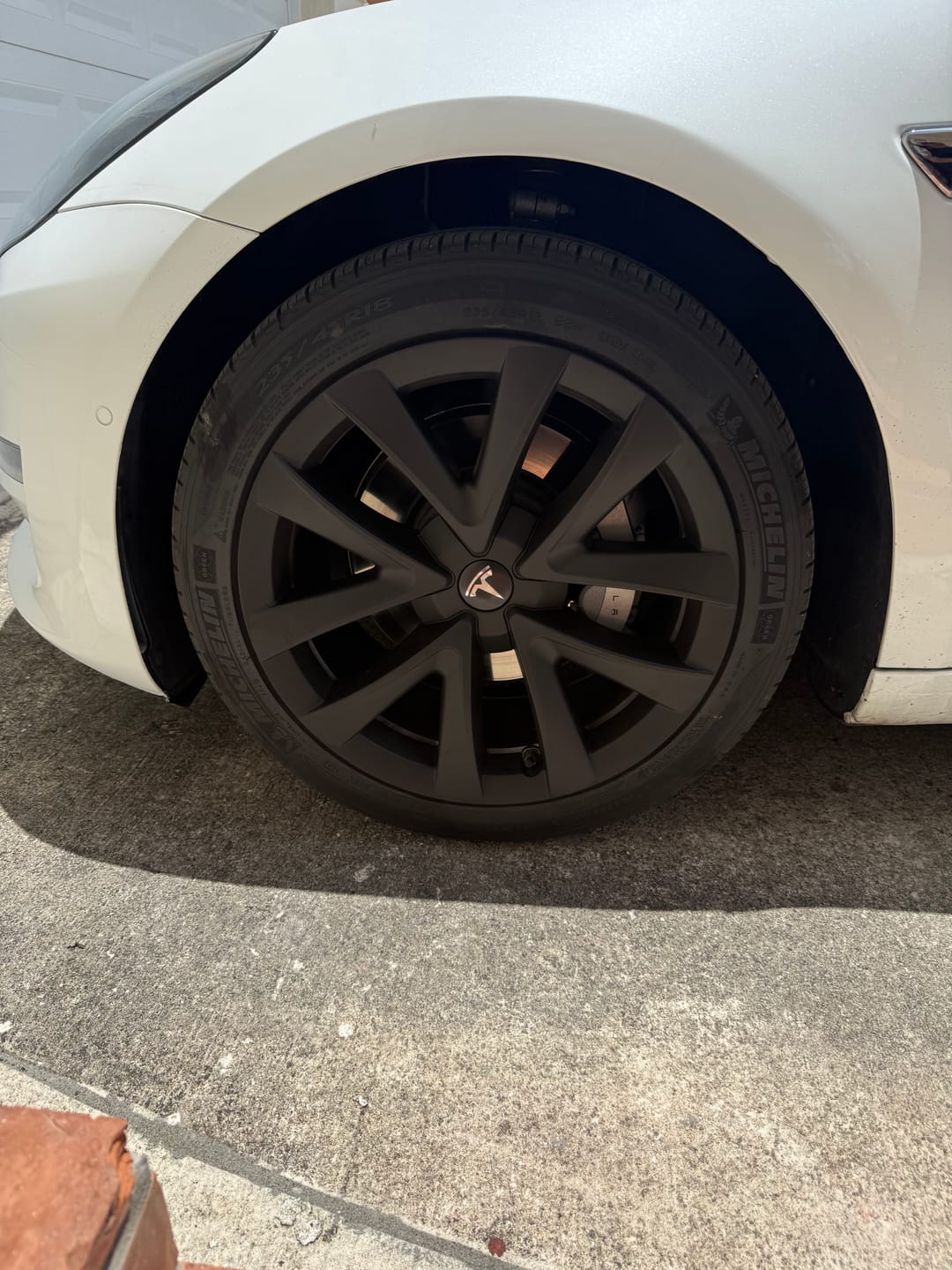 Customer photo review of TESPLUS 18'' Arachnid Style Wheel Cover for Model 3