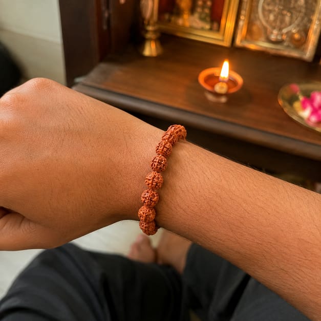 Customer photo review of 5 Mukhi Rudraksha Bracelet