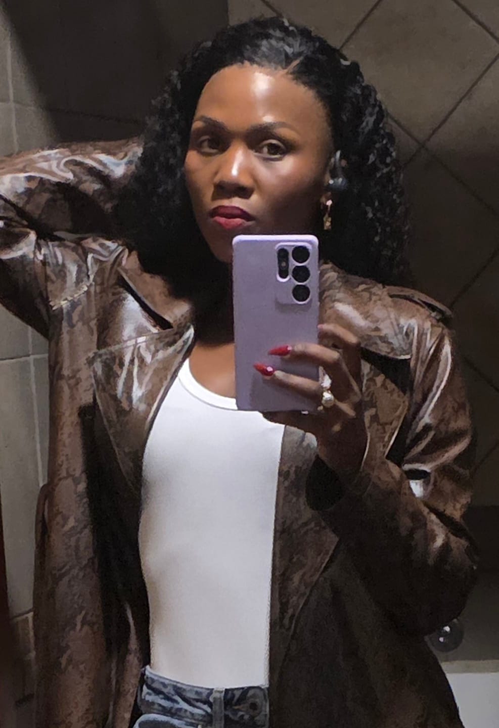 Customer photo review of LUSANDA - Water Wave Brazilian 13x4 Lace Front Wig