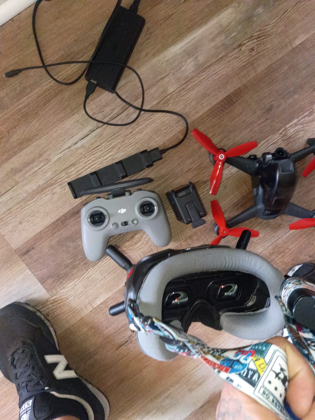 Customer photo review of DJI FPV Ludicrous Upgrade Propeller Set x4 Red