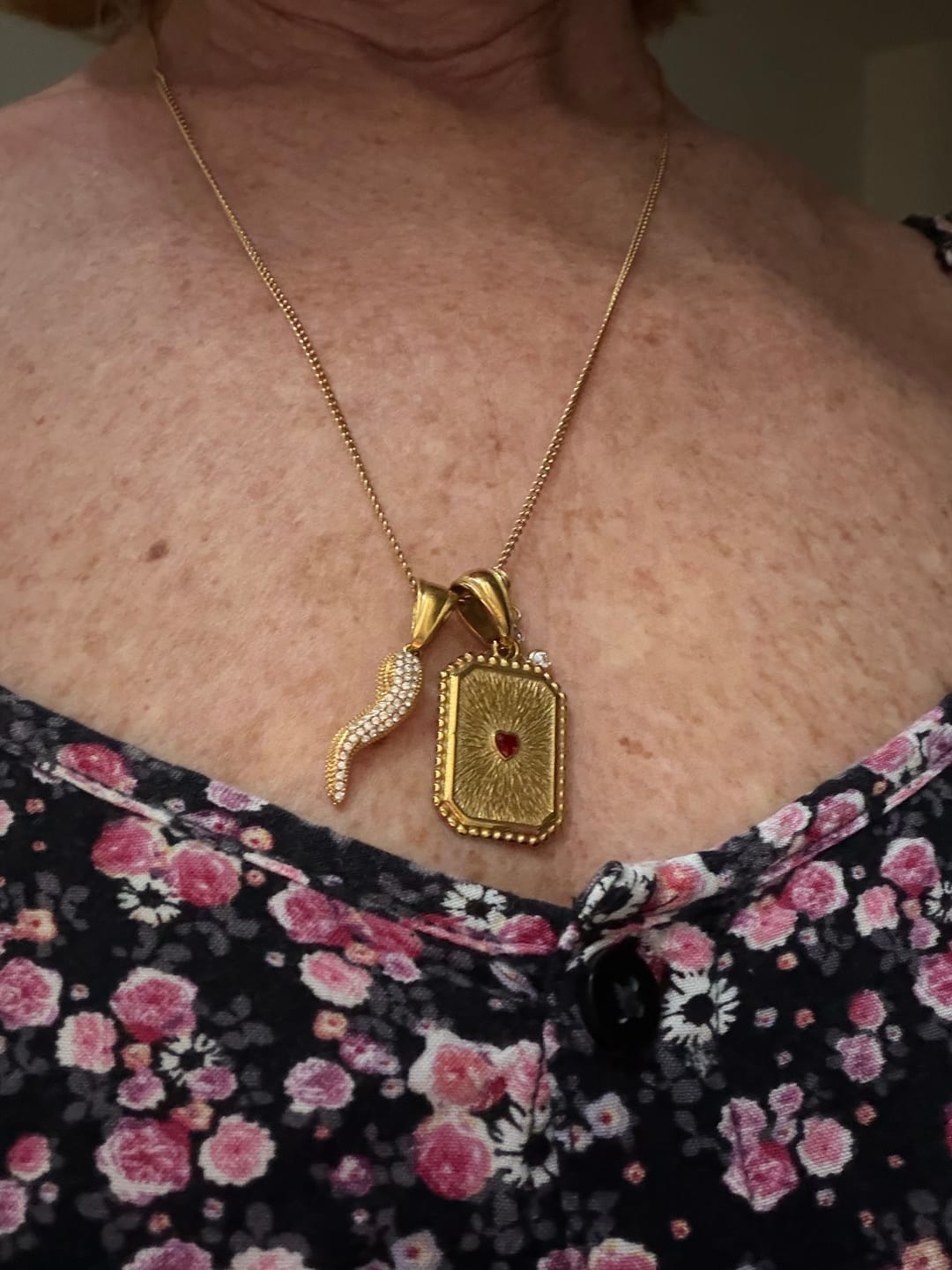 Customer photo review of Ciondolo "Dove nascono le emozioni"
