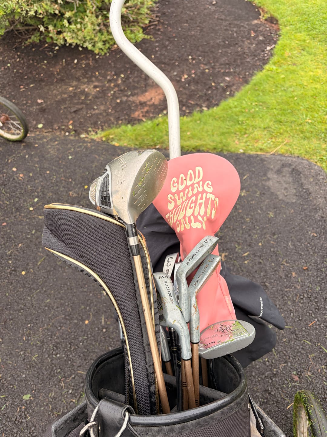Customer photo review of Good Swing Thoughts Only Headcover