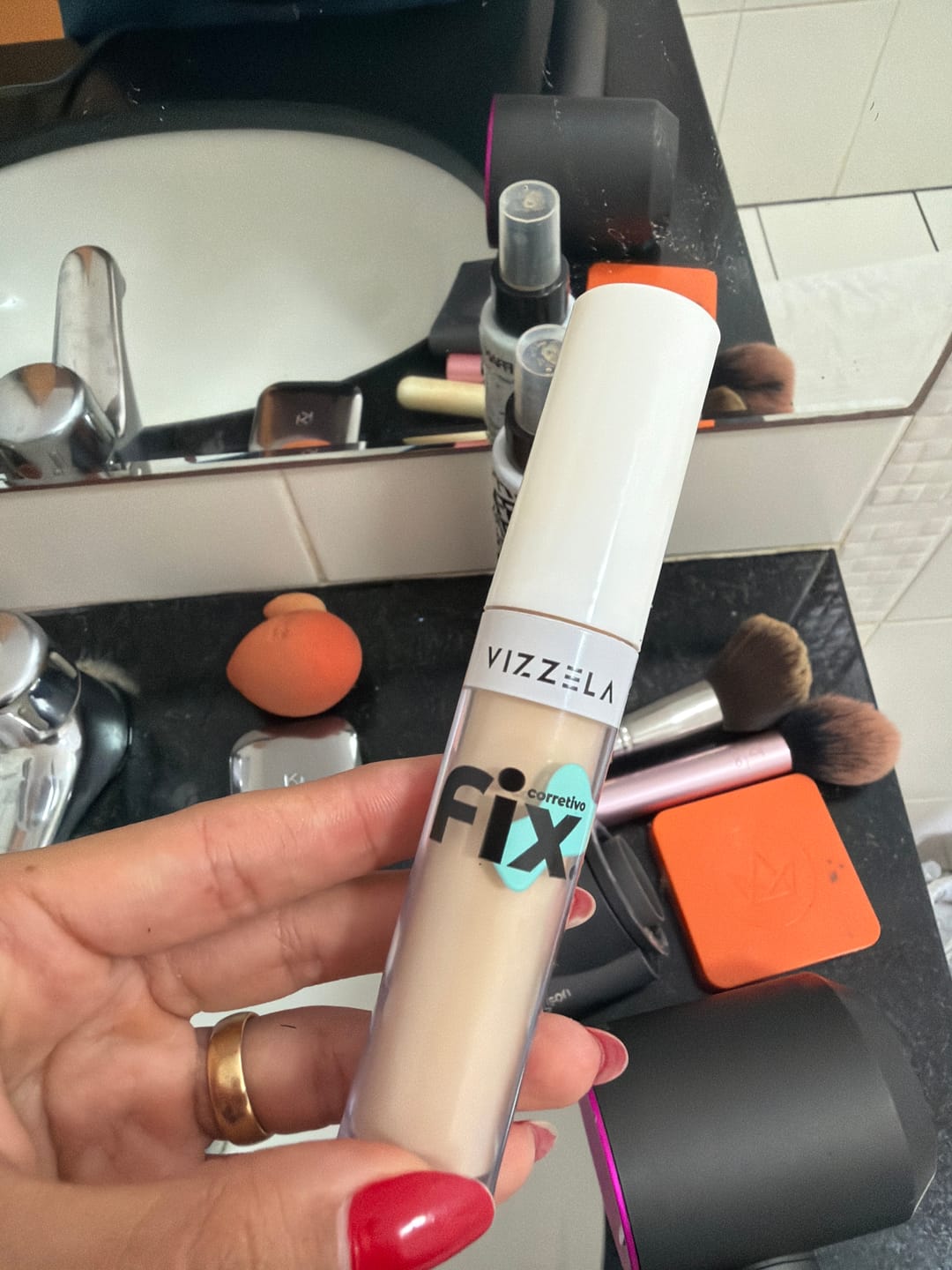 Customer photo review of Corretivo Líquido FIX - Vizzela