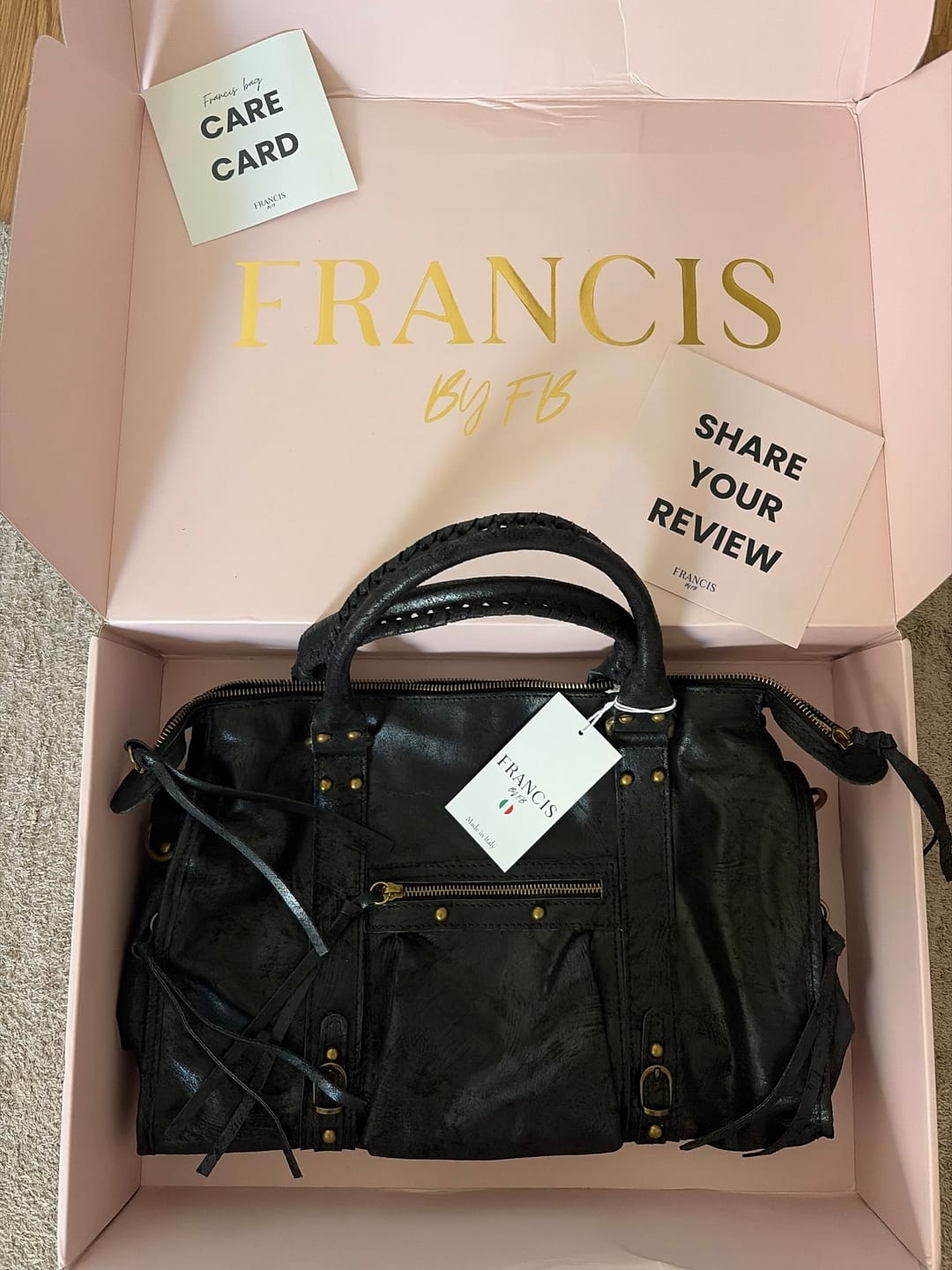 Customer photo review of It girl bag black