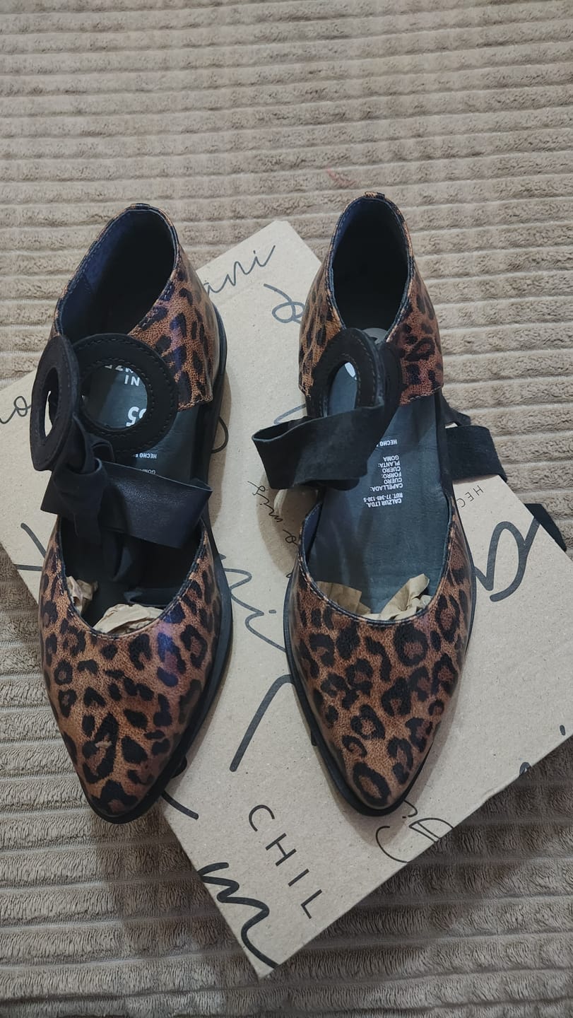 Customer photo review of Zapato Mujer / Ruda Negro Print