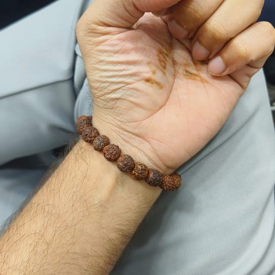 Customer photo review of 5 Mukhi Rudraksha Bracelet