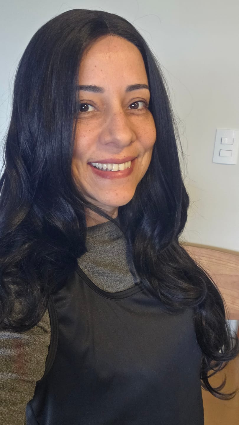 Customer photo review of Lace Front Emilia Castanho Escuro