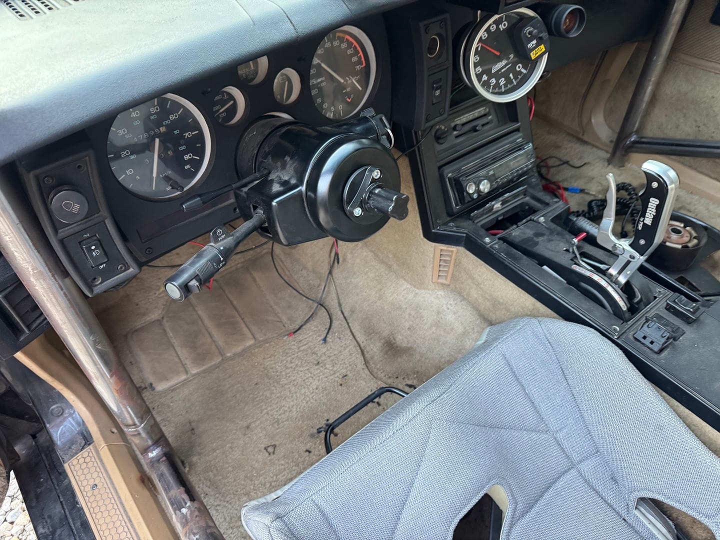 Customer photo review of Motion GM/Ford Bolt-On SFI Steering Quick Release Hub 5/6 Bolt Pattern 15-270