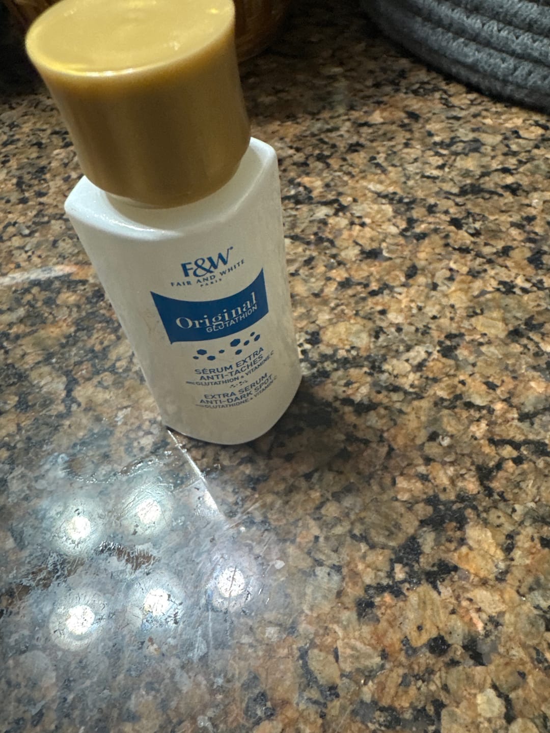 Customer photo review of Original Glutathion Extra Anti-Dark Spot Serum With Vitamin C 30ml