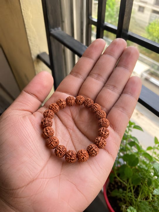Customer photo review of 5 Mukhi Rudraksha Bracelet