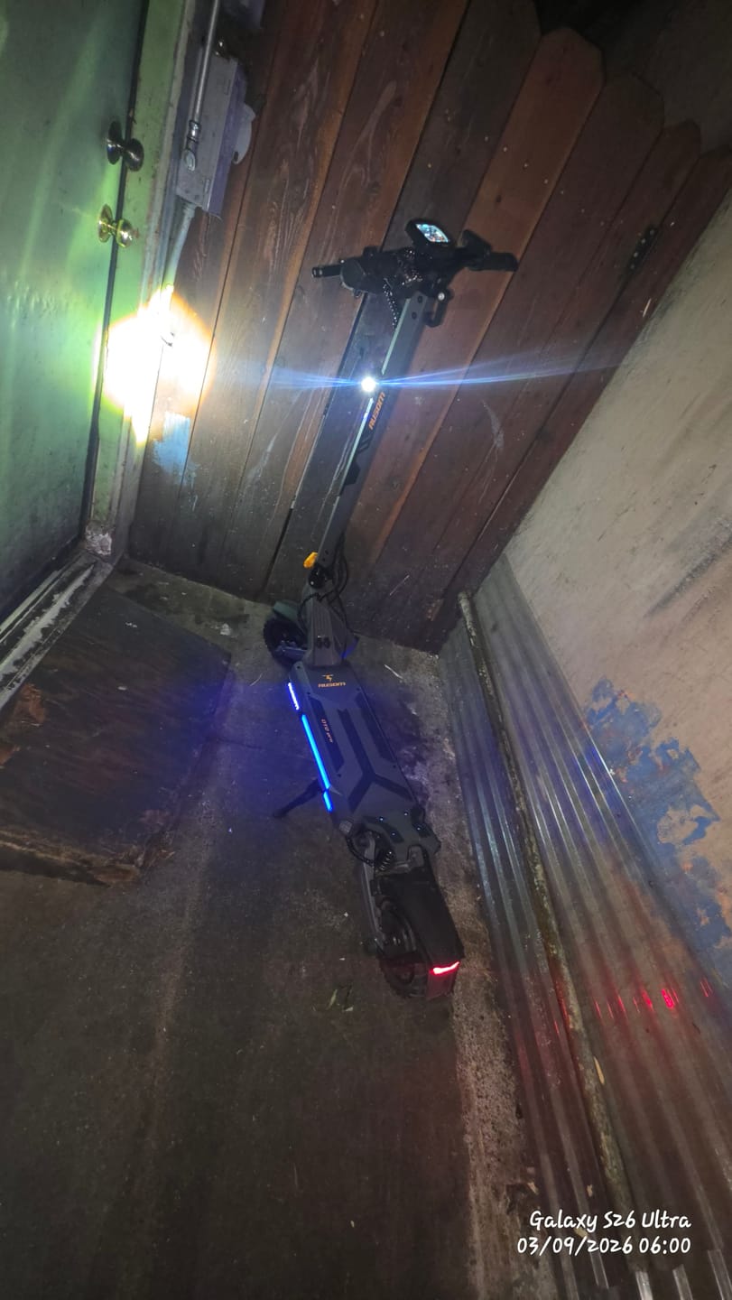 Customer photo review of Ausom DT2 Pro Electric Scooter