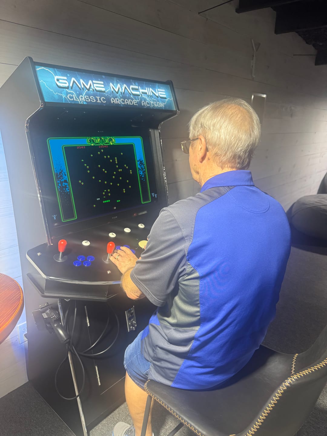 Customer photo review of 4 Player Standup with 2 shooting guns Arcade Machine 4600 Retro Multi Cade Games