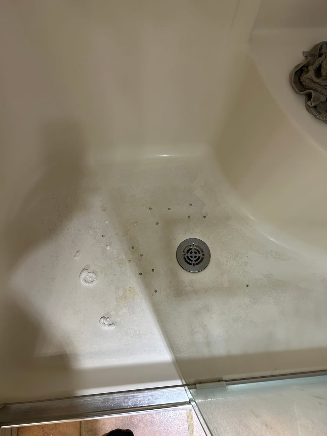 Customer photo review of Floor Crack Repair Kit