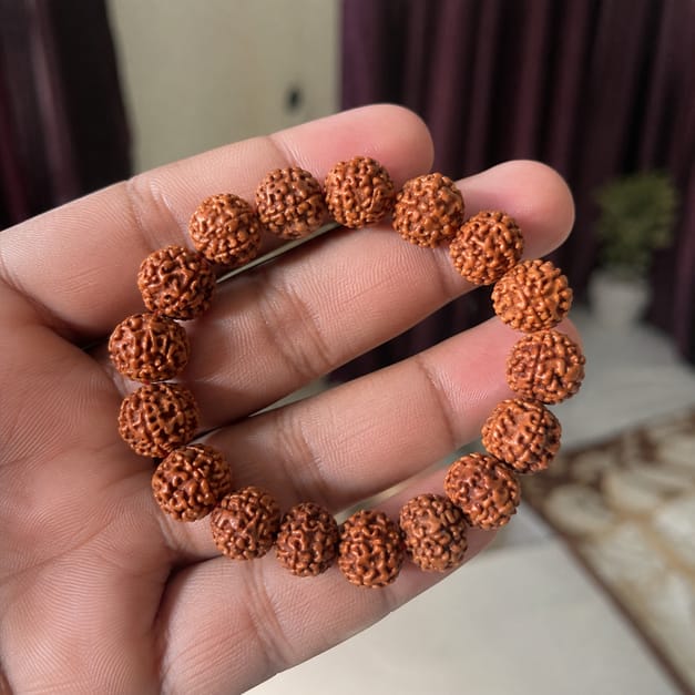 Customer photo review of 5 Mukhi Rudraksha Bracelet