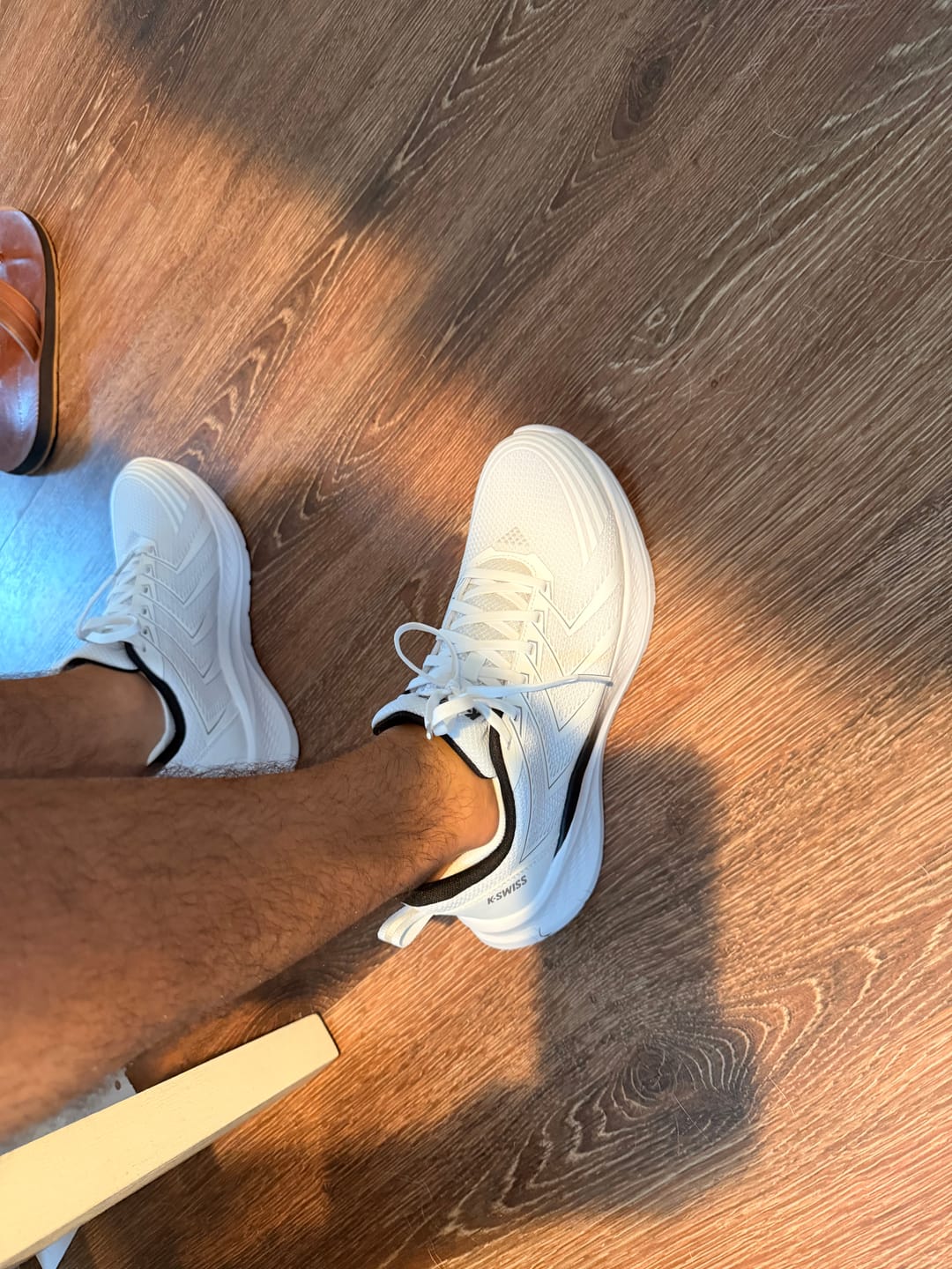 Customer photo review of 04965-100-M | MELLOW | WHITE