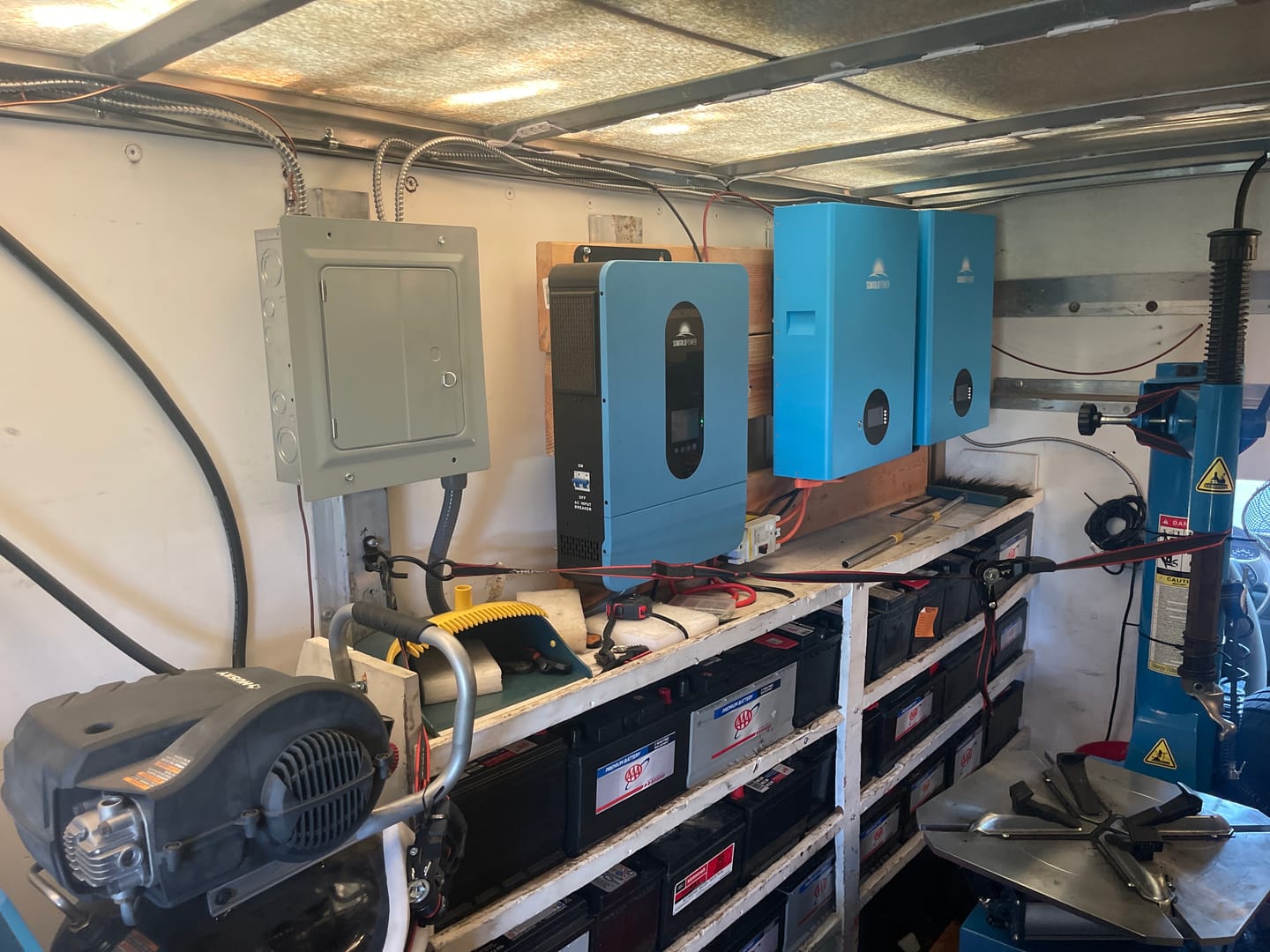 Customer photo review of SunGoldPower | Off-Grid Solar Kit 6500W 48VDC 120/240VAC 10.24KWH PowerWall Lithium Battery 6 X 370 Watts Solar Panels SGM-6510M