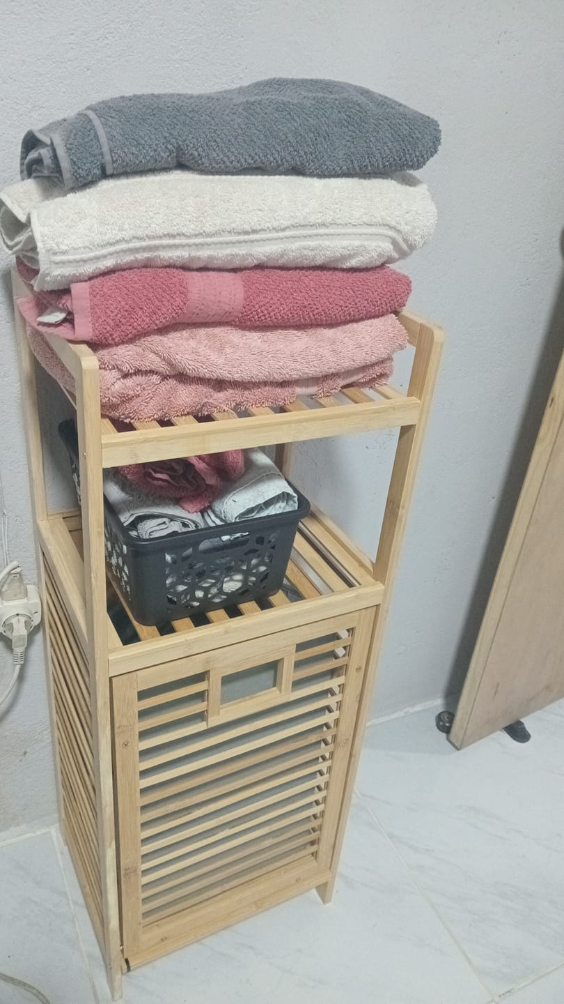 Customer photo review of Armario Cesto Para Ropa Sucia Baño Bambú