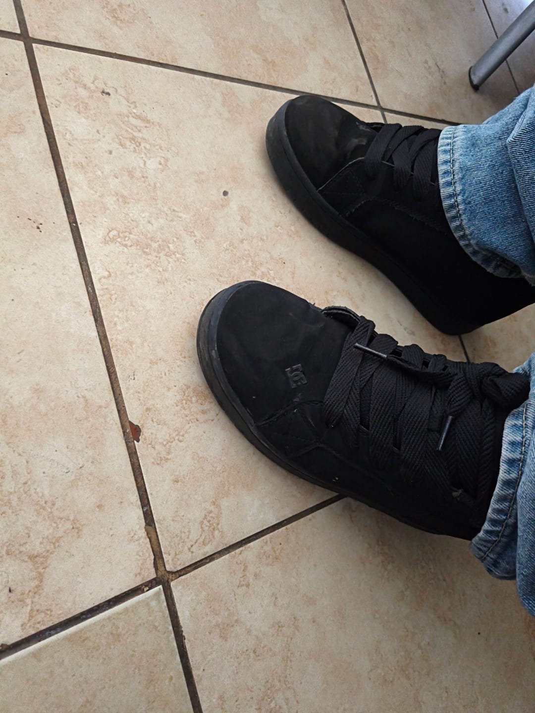 Customer photo review of Zapatilla Dc Court Graffik Hombre Mono Negro