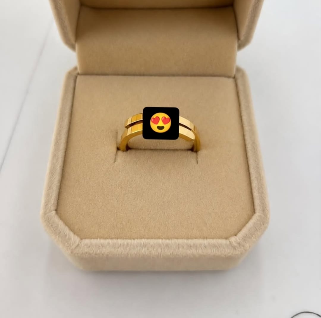 Customer photo review of Printave™ Personalized 2 Layers Ring