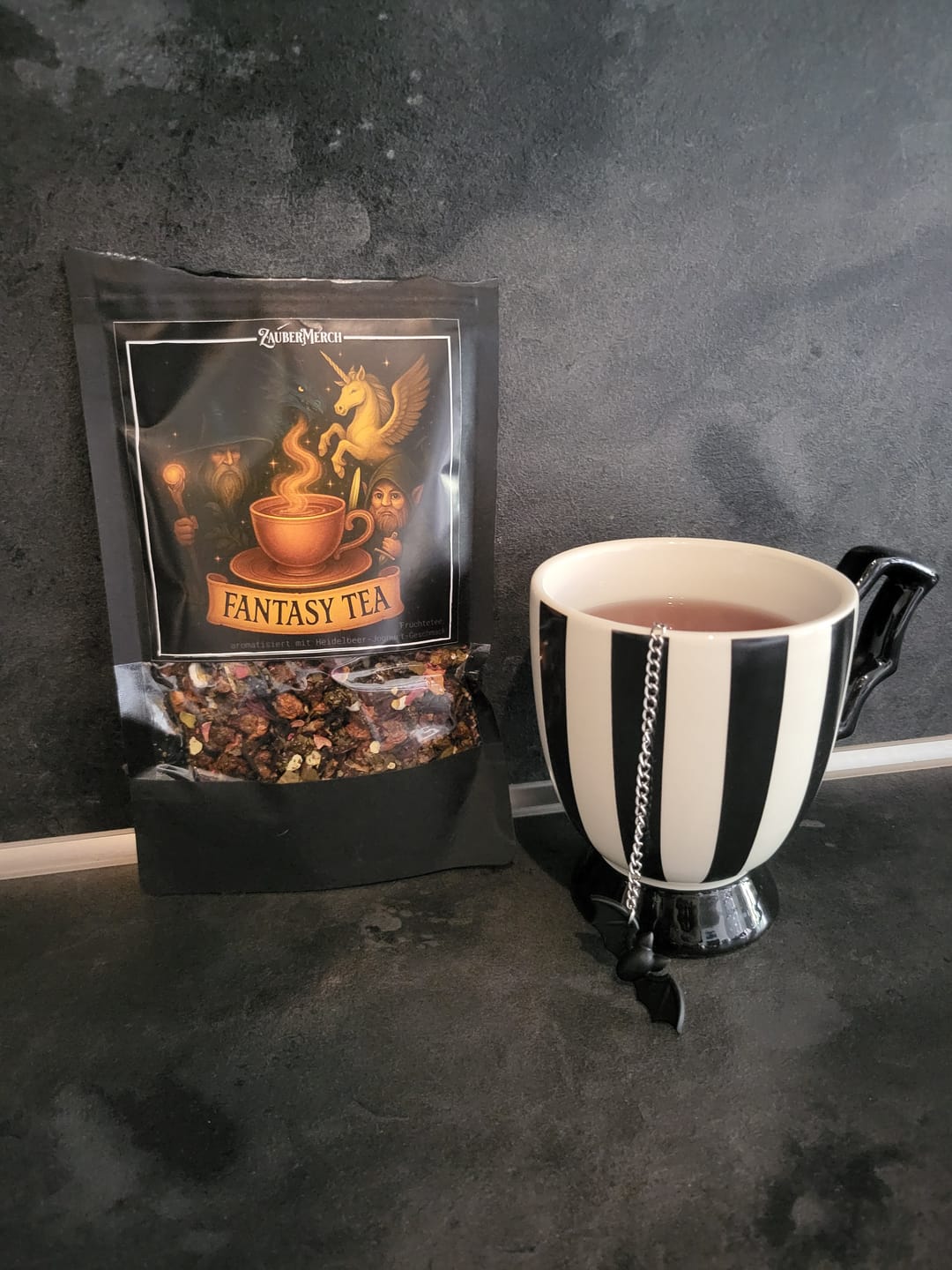 Customer photo review of Fantasy Tea – Früchtetee mit mit Heidelbeer-Joghurt-Geschmack | Limitierter Booklover Tee