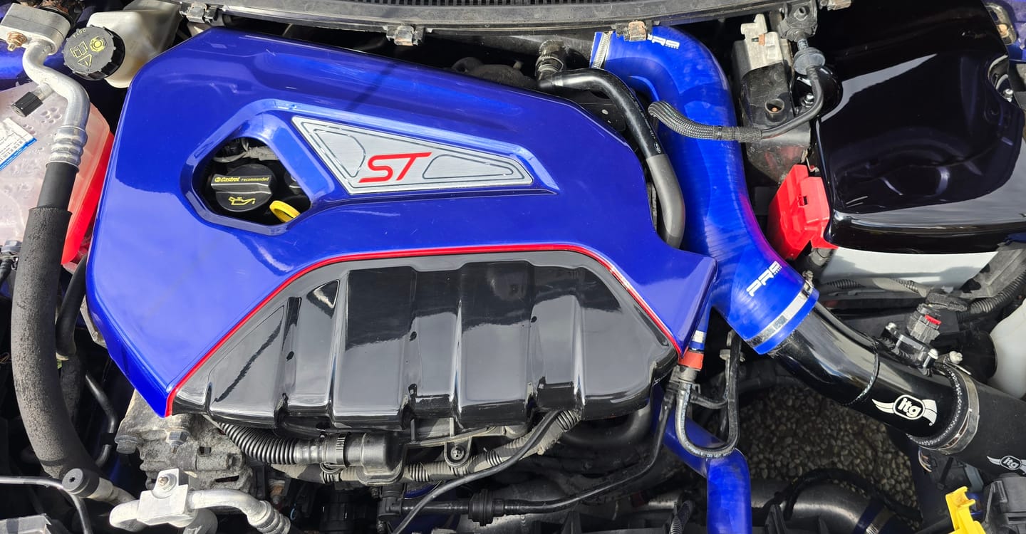 Customer photo review of Proform Battery Cover (Plastic Finishes) - Mk7/7.5 Fiesta (inc ST180)