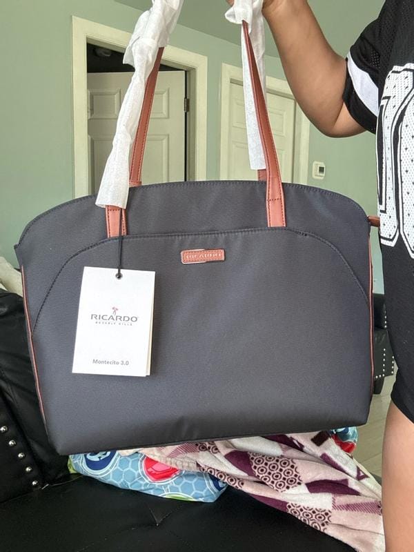 Customer photo review of Montecito 3.0 Softside Tote Bag, 15.5L