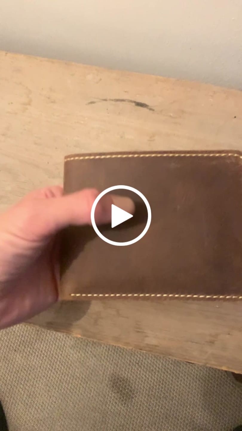 Customer video review of 🎁 Brown Full Grain Leather Minimalist Wallet (100% off)