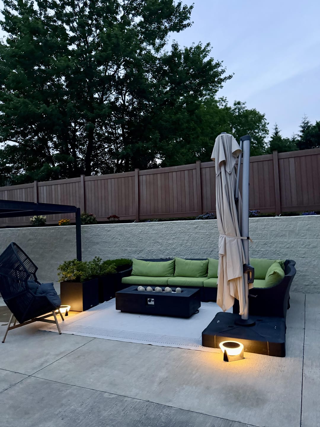 Customer photo review of RIRZ HALO | Modern Solar Outdoor Lamp