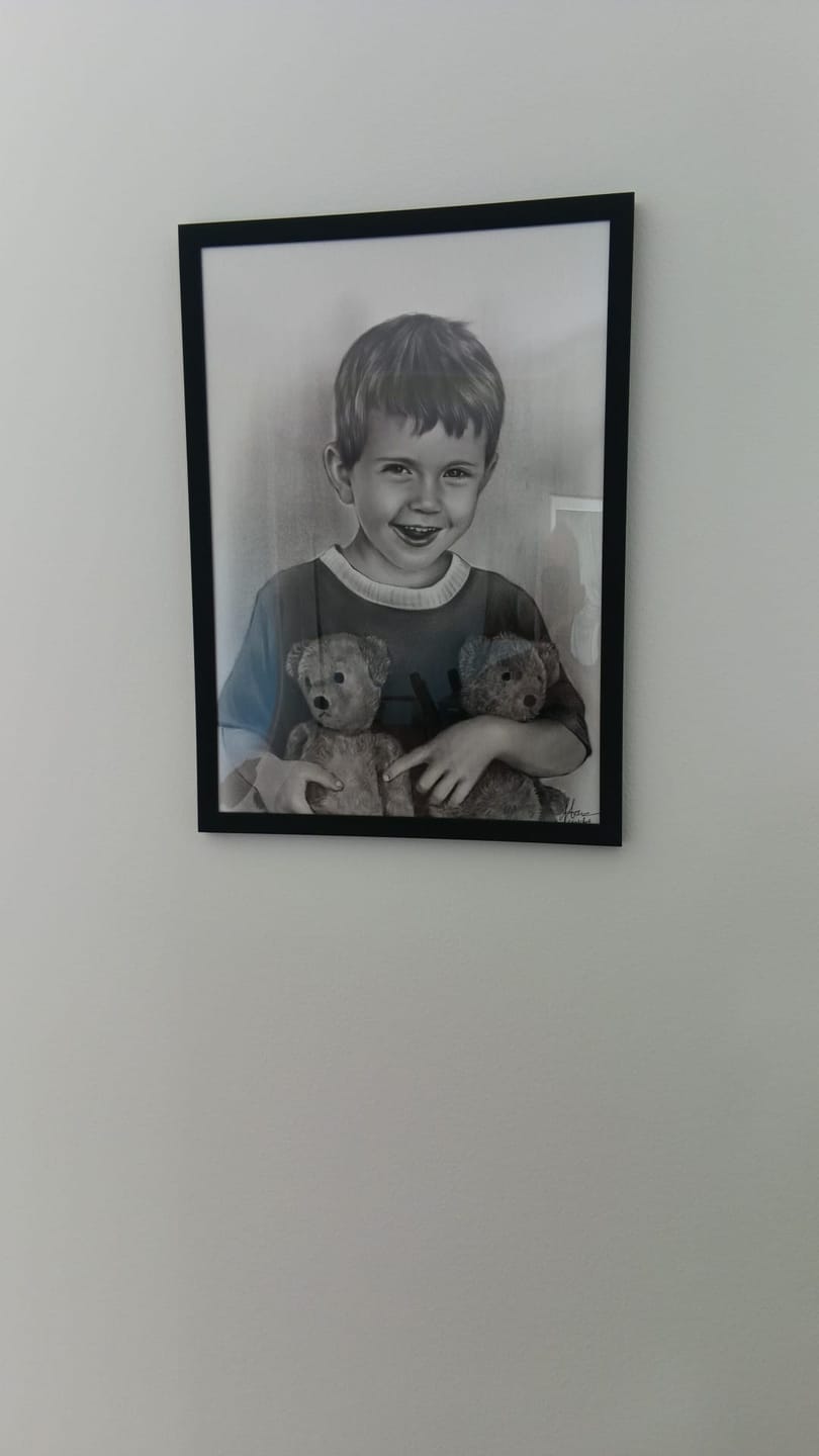 Customer photo review of Portrait zeichnen lassen vom Foto - 100% handgezeichnet von echten Künstlern
