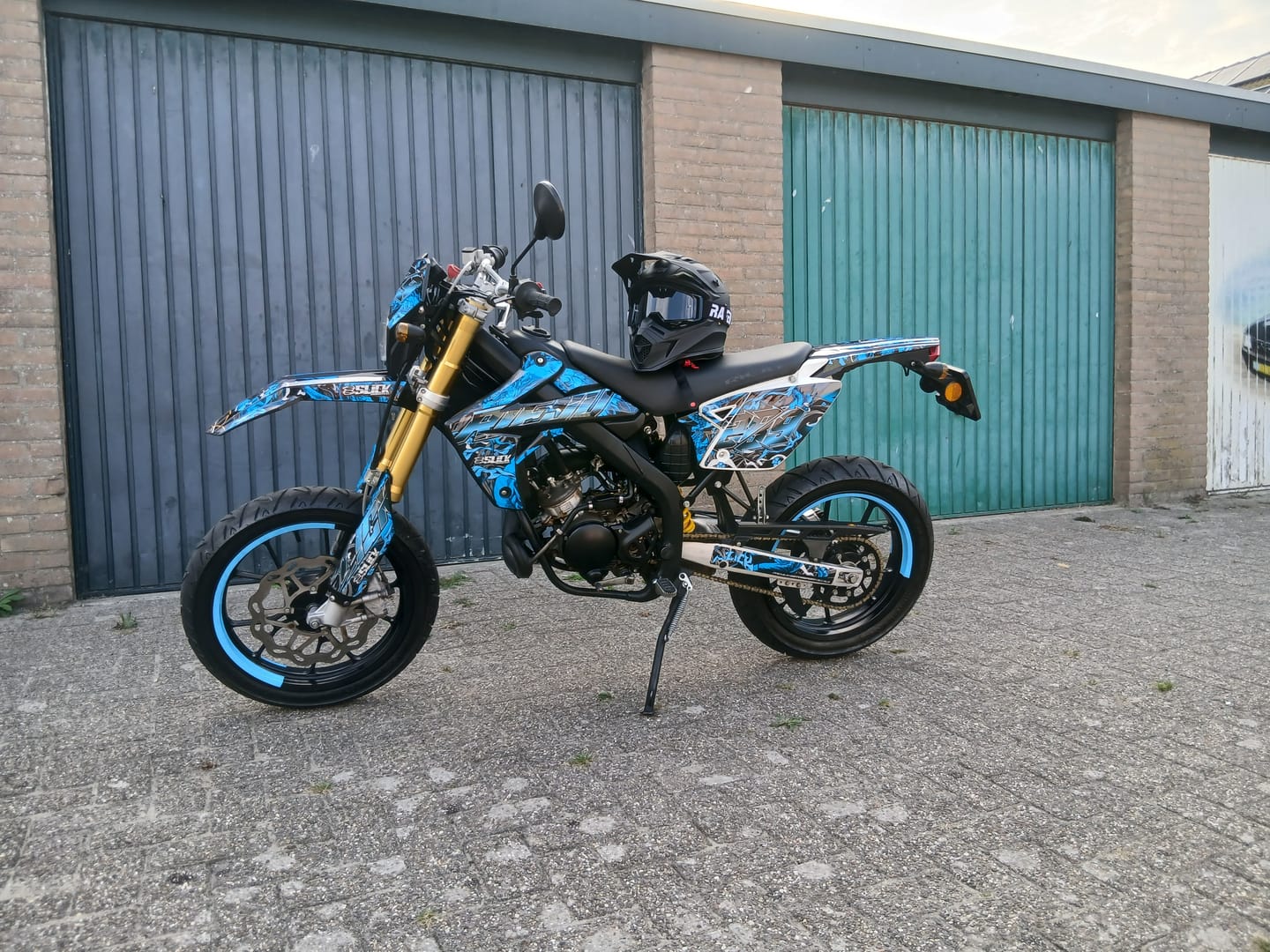 Customer photo review of SAMURAI - GRAPHICS KIT