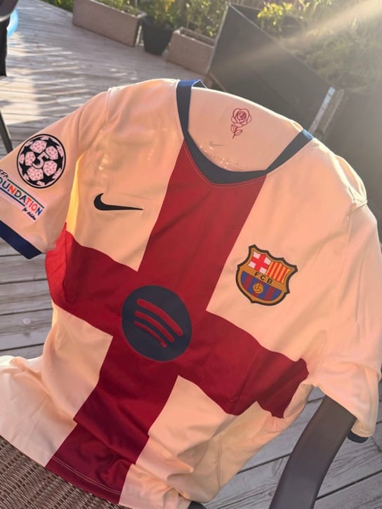 Customer photo review of Camiseta 4ª Alternativa FC Barcelona 26/27
