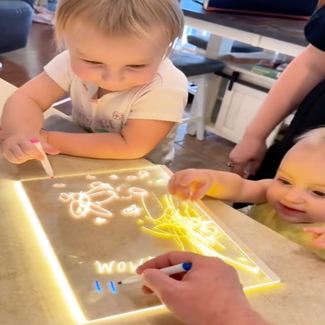 Customer photo review of Pokilon™ LED Drawing Board